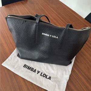 Bimba Y Lola Black Pebbled Leather Zip-Top Tote